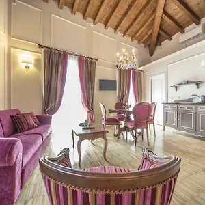  Apartment Lady Capulet Italy