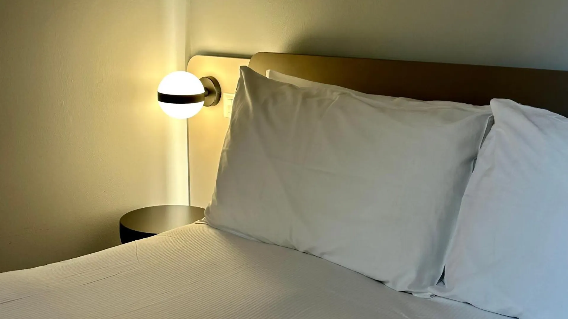 Aparthotel Relstay - Amendola Milan